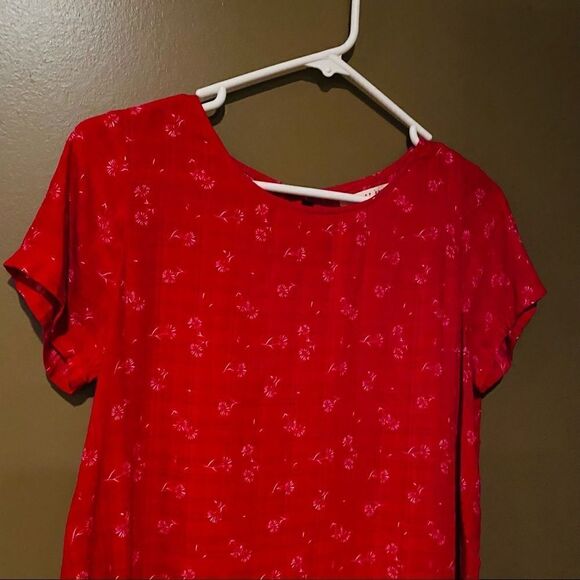 Copper Key Small Shortsleeved Top Button Back - Picture 4 of 10